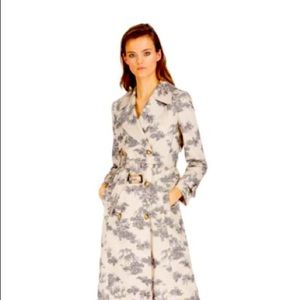 Stylish Trench Coat Long and Fitted